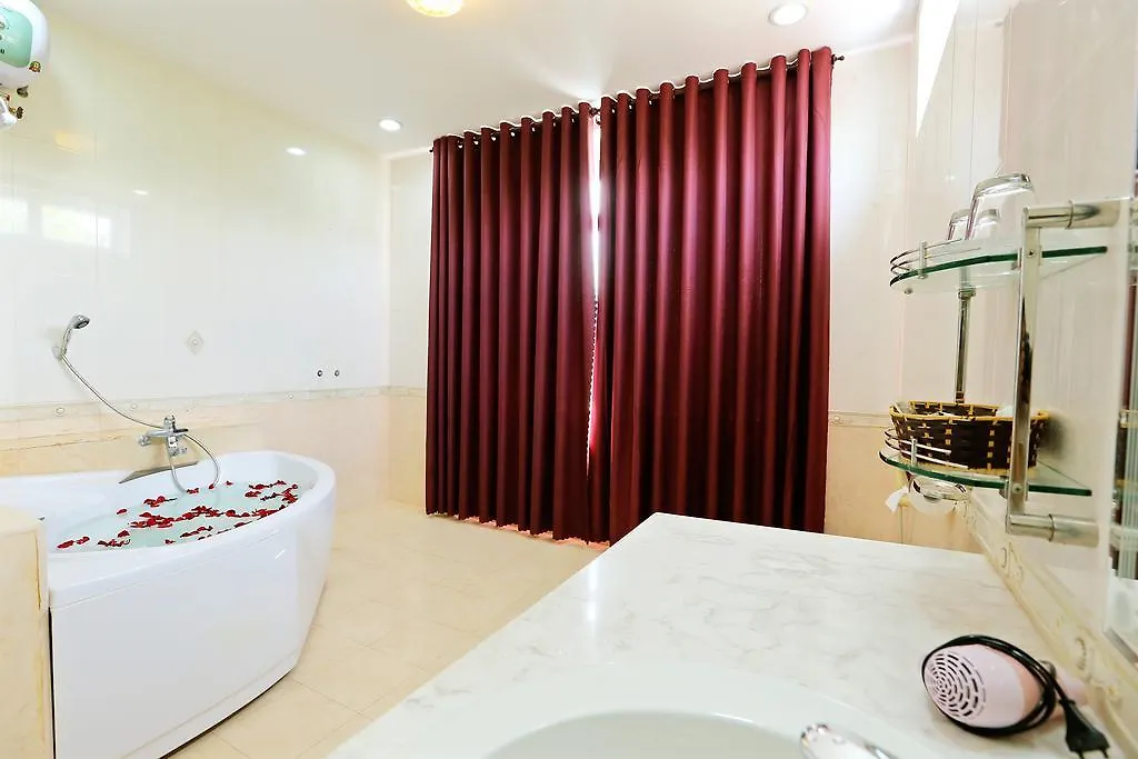 הוי אן Well-To-Do Villa