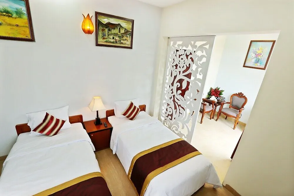 Well-To-Do Villa Hoi An 0*,